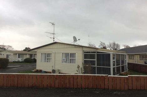 Photo of property in 1 Wakelin Street, Carterton, 5713