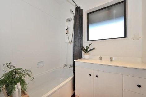 Photo of property in 2/71 Office Road, Merivale, Christchurch, 8014