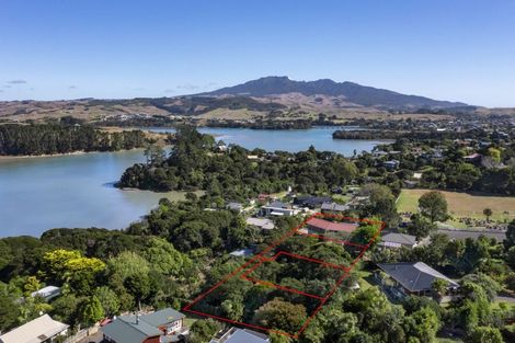 Photo of property in 20 East Street, Raglan, 3225