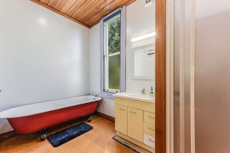 Photo of property in 18 Totara Street, Nelson South, Nelson, 7010