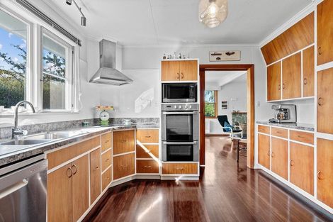 Photo of property in 12 Suez Street, Martinborough, 5711