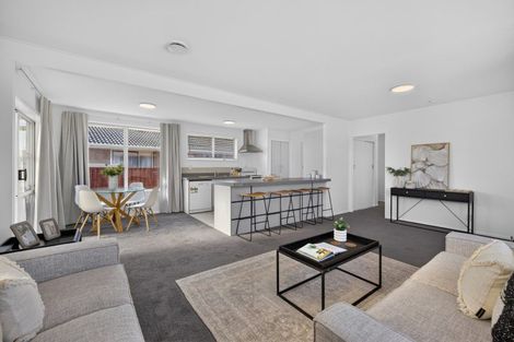 Photo of property in 40 Oakley Crescent, Hornby, Christchurch, 8042