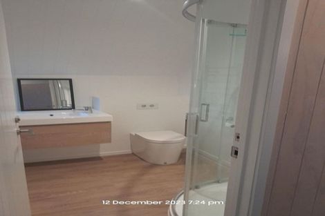 Photo of property in 80 Highland Park Drive, Highland Park, Auckland, 2010