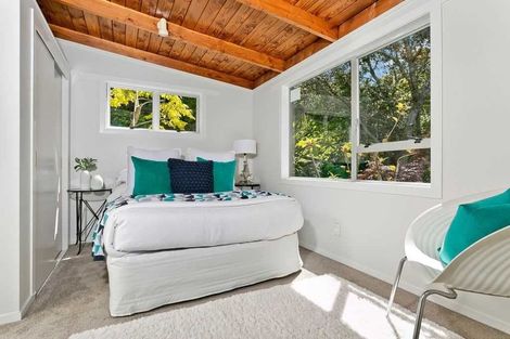 Photo of property in 13 Dunraven Place, Torbay, Auckland, 0630