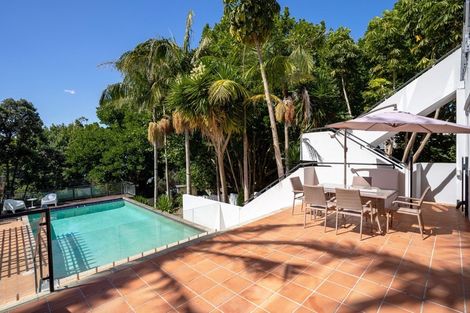 Photo of property in 1 Marine Parade, Herne Bay, Auckland, 1011