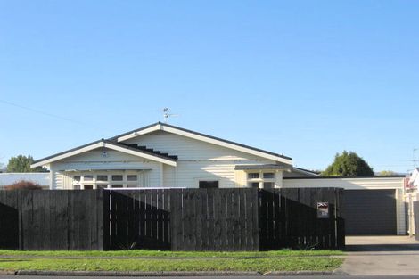 Photo of property in 111 Clevedon Road, Papakura, 2110