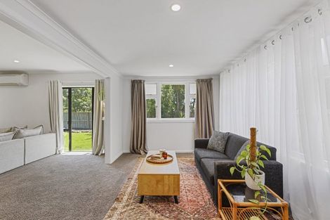 Photo of property in 144a High Street, Oxford, 7430