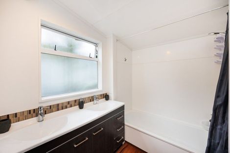 Photo of property in 148 Featherston Street, Palmerston North, 4410