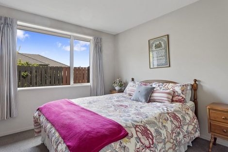 Photo of property in 105 High Street, Oxford, 7430