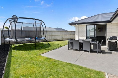 Photo of property in 3 Springbrook Close, Rangiora, 7400