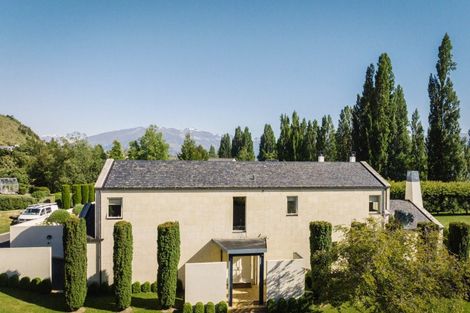 Photo of property in 29 Morrows Mead, Wanaka, 9305