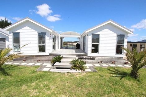 Photo of property in 22 Anchorage Road, Mangawhai Heads, Mangawhai, 0505
