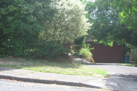 Photo of property in 12 Deuxberry Avenue, Northcote, Auckland, 0627