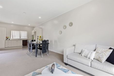 Photo of property in 6 Vitex Lane, Henderson, Auckland, 0612