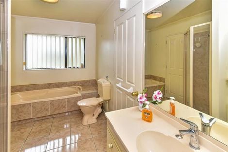 Photo of property in 71 Glenross Drive, Wattle Downs, Auckland, 2103