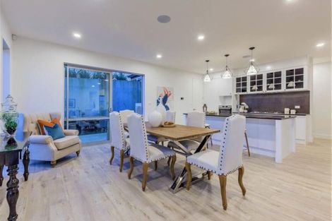 Photo of property in 10 Ian Gordon Lane, Orewa, 0931