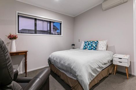 Photo of property in 41 Maka Terrace, Orewa, 0931