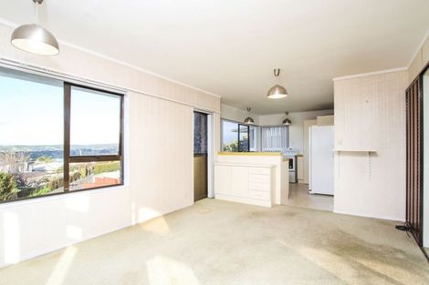 Photo of property in 9 View Road, Shelly Park, Auckland, 2014