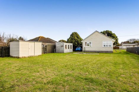 Photo of property in 16 Manchester Street, Patea, 4520