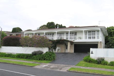 Photo of property in 22 Sunnyview Avenue, Shelly Park, Auckland, 2014