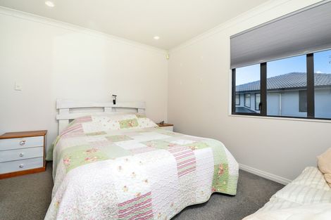 Photo of property in 41 Nielsen Gardens, Rototuna, Hamilton, 3210