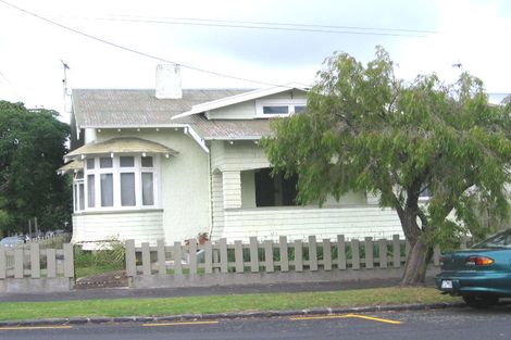Photo of property in 7 Wynyard Road, Mount Eden, Auckland, 1024
