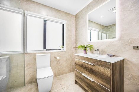 Photo of property in 63 Rakich Place, Henderson, Auckland, 0612