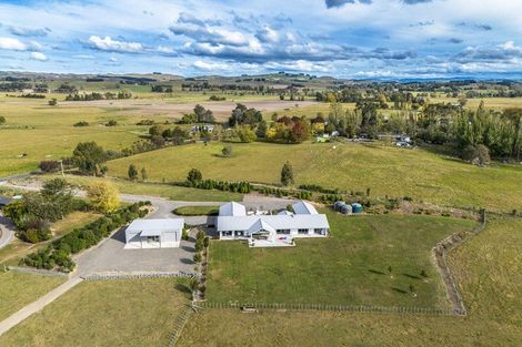 Photo of property in 470 Porangahau Road, Waipukurau, 4282