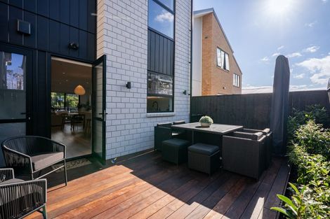 Photo of property in 12 Papai Lane, Massey, Auckland, 0614