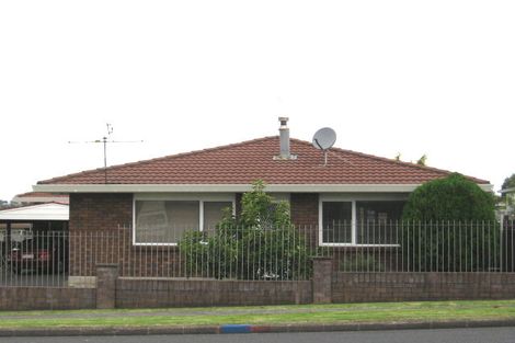 Photo of property in 26 Sturges Road, Henderson, Auckland, 0612