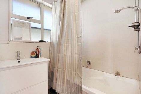 Photo of property in 87 Massey Street, Frankton, Hamilton, 3204