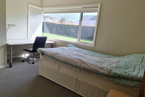 Photo of property in 37 English Oak Drive, Schnapper Rock, Auckland, 0632