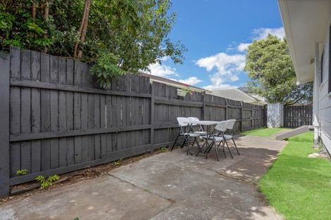 Photo of property in 1/17 Kent Road, Manurewa, Auckland, 2102