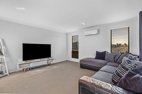 Photo of property in 35 Te Ranga Memorial Drive, Pyes Pa, Tauranga, 3112