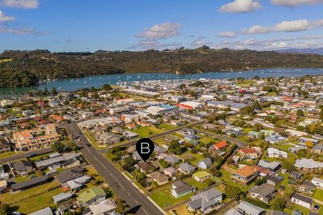 Photo of property in 10a Hannan Road, Whitianga, 3510