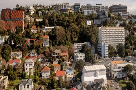 Photo of property in 340 The Terrace, Te Aro, Wellington, 6011