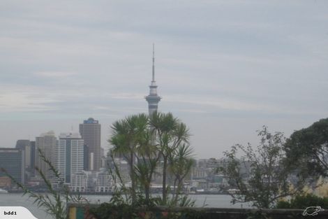 Photo of property in 11 Norwood Road, Bayswater, Auckland, 0622