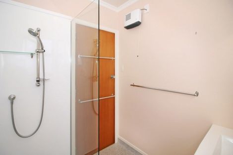 Photo of property in 14 Huatoki Street, Vogeltown, New Plymouth, 4310