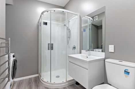 Photo of property in 3/14 Atkinson Street, Newlands, Wellington, 6037