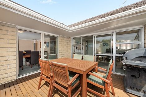 Photo of property in 71 James Cook Drive, Welcome Bay, Tauranga, 3112