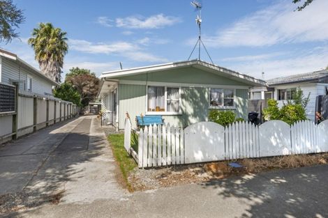 Photo of property in 2/282 Aberdeen Road, Gisborne, 4010