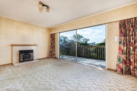 Photo of property in 15 Camelot Place, Glenfield, Auckland, 0629