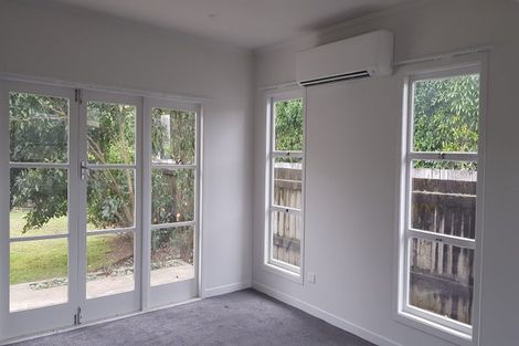 Photo of property in 2 Bailey Avenue, Claudelands, Hamilton, 3214