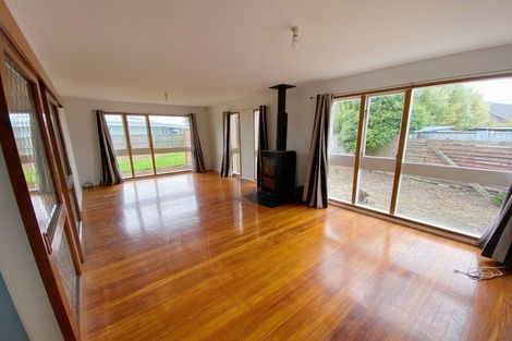 Photo of property in 6a Portnall Place, Parklands, Christchurch, 8083