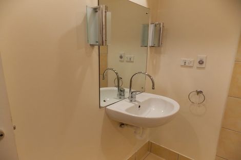 Photo of property in Vicino Apartments, 31/33 Taranaki Street, Te Aro, Wellington, 6011