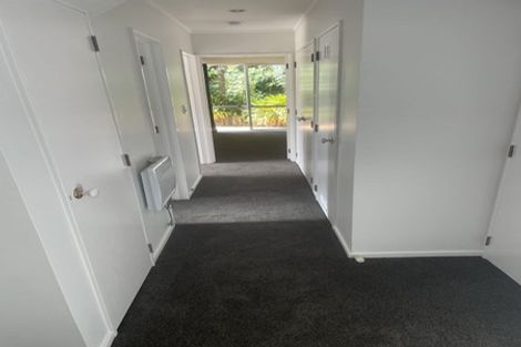 Photo of property in 5 Erskine Close, Island Bay, Wellington, 6023