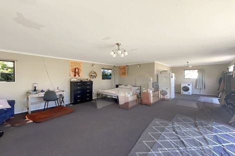 Photo of property in 35 Maxwells Line, Awapuni, Palmerston North, 4412
