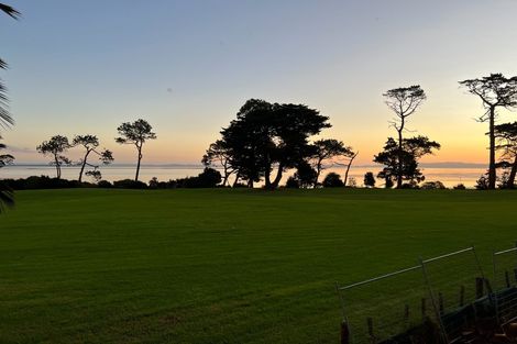 Photo of property in 25 Nicholas Gibbons Drive, Clendon Park, Auckland, 2103