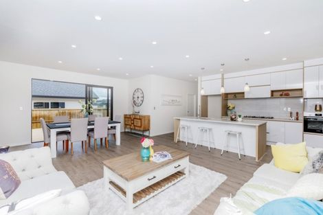 Photo of property in 89 Nobilo Road, Kumeu, 0810