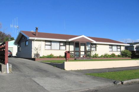 Photo of property in 18 Browning Place, Roslyn, Palmerston North, 4414